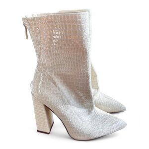 PrettyLittleThing Cream Croc-Patterned Heeled Boots. Size 7.
